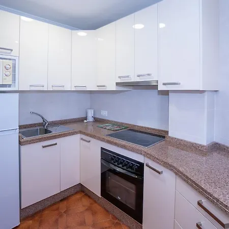 Edf. Palmeras 2º 40 아파트